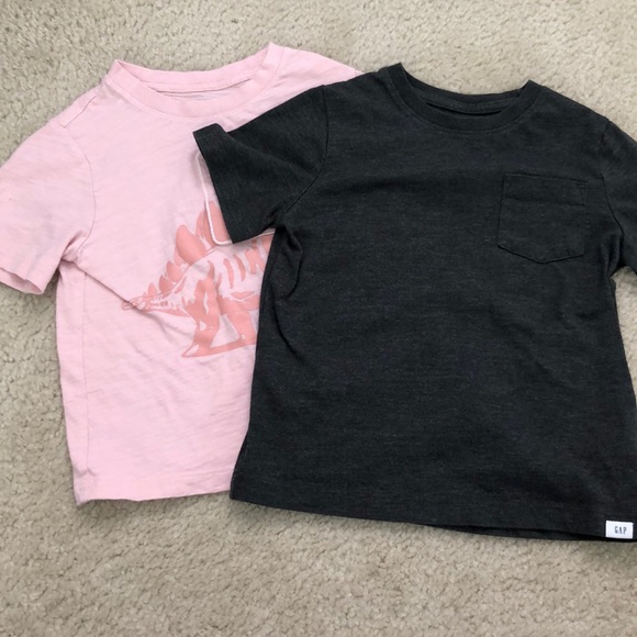 Toddler Boys GAP T-Shirt Bundle Set of 2 - Size 4 - Picture 1 of 5